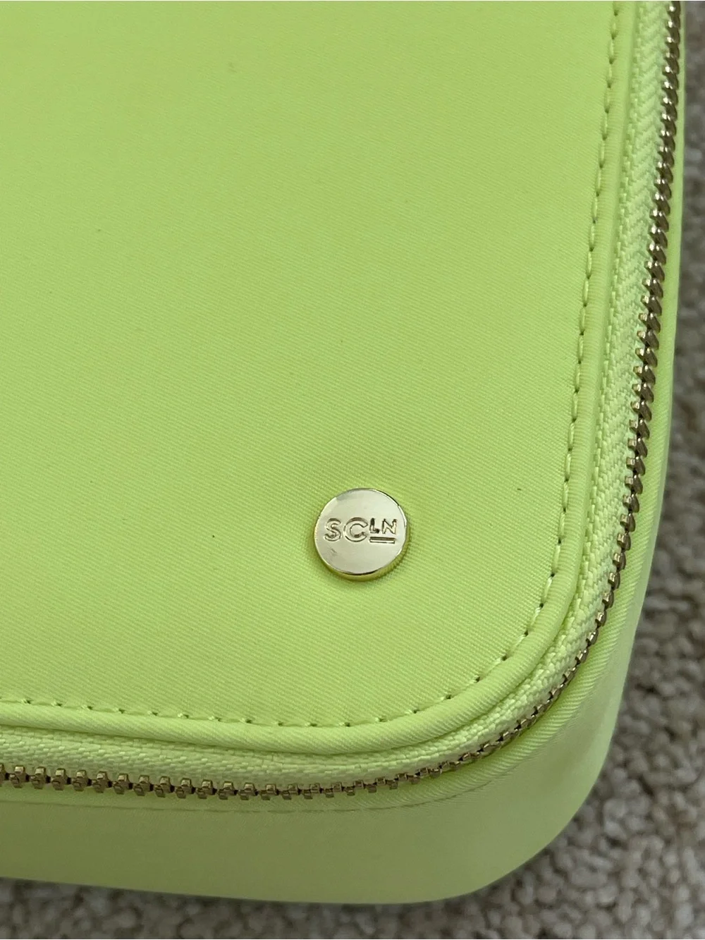 Stoney clover lane sunglasses case in lime, excellent condition!!